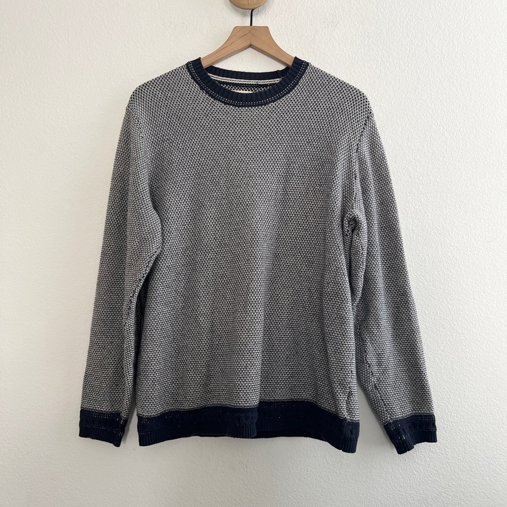 Taylor Stitch Navy and Gray Men's Sweater